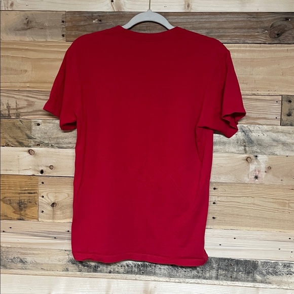 Lotus Fashion size Small Red 'Holly Jolly' Short Sleeve Soft & Stretchy T-Shirt - Picture 6 of 6